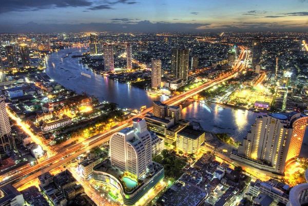 Cityscape at dusk, Bangkok, Thailand